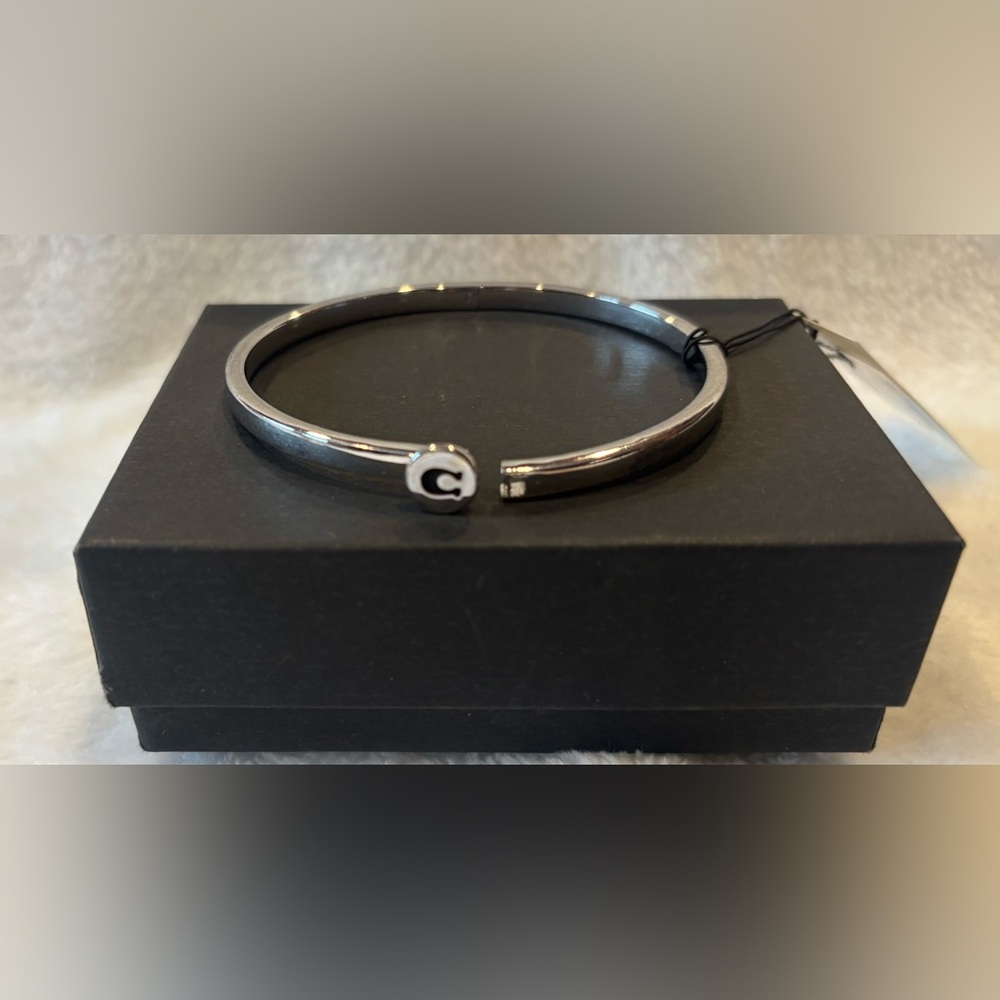NWT Coach Silver Bangle with Logo Charm - Picture 7 of 8